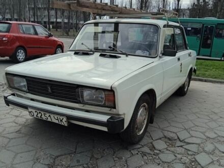 Белый ВАЗ 2105, объемом двигателя 0 л и пробегом 182 тыс. км за 600 $, фото 1 на Automoto.ua