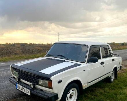 Белый ВАЗ 2105, объемом двигателя 1.2 л и пробегом 500 тыс. км за 1200 $, фото 1 на Automoto.ua