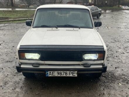 Белый ВАЗ 2105, объемом двигателя 1.3 л и пробегом 200 тыс. км за 713 $, фото 1 на Automoto.ua