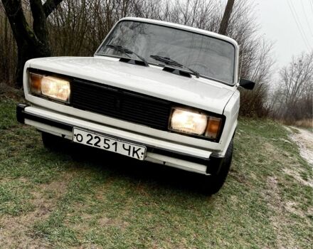 Белый ВАЗ 2105, объемом двигателя 0 л и пробегом 70 тыс. км за 924 $, фото 1 на Automoto.ua