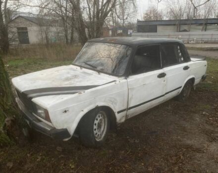 Белый ВАЗ 2105, объемом двигателя 1.4 л и пробегом 60 тыс. км за 71 $, фото 1 на Automoto.ua