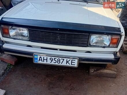 Белый ВАЗ 2105, объемом двигателя 1.5 л и пробегом 80 тыс. км за 912 $, фото 1 на Automoto.ua