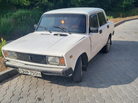 ВАЗ 2105 1983 у Умани на Automoto.ua Білий ВАЗ 2105, об'ємом двигуна 1 л та пробігом 35 тис. км за 484 $, фото 1 на Automoto.ua