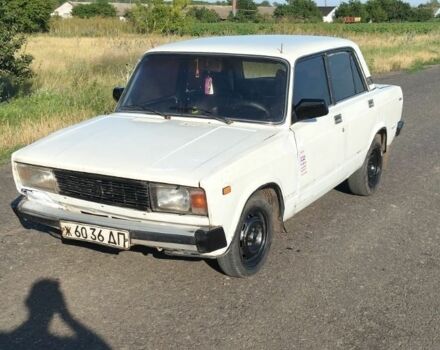 Белый ВАЗ 2105, объемом двигателя 1.3 л и пробегом 12 тыс. км за 392 $, фото 1 на Automoto.ua