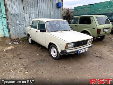 ВАЗ 2105 1983 в Николаеве на Automoto.ua Белый ВАЗ 2105, объемом двигателя 1.2 л и пробегом 150 тыс. км за 750 $, фото 1 на Automoto.ua