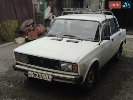 ВАЗ 2105 1984 в Мукачеве на Automoto.ua Белый ВАЗ 2105, объемом двигателя 1.45 л и пробегом 140 тыс. км за 600 $, фото 1 на Automoto.ua