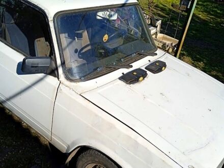 ВАЗ 2105 1984 в Васильковке на Automoto.ua Белый ВАЗ 2105, объемом двигателя 1.7 л и пробегом 55 тыс. км за 600 $, фото 1 на Automoto.ua