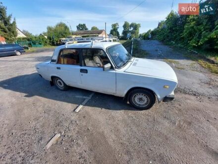 ВАЗ 2105 1985 у Старокостянтинів на Automoto.ua Білий ВАЗ 2105, об'ємом двигуна 1.29 л та пробігом 8 тис. км за 500 $, фото 1 на Automoto.ua