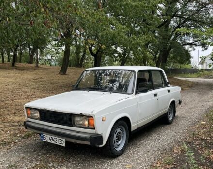 Белый ВАЗ 2105, объемом двигателя 1.2 л и пробегом 254 тыс. км за 650 $, фото 1 на Automoto.ua