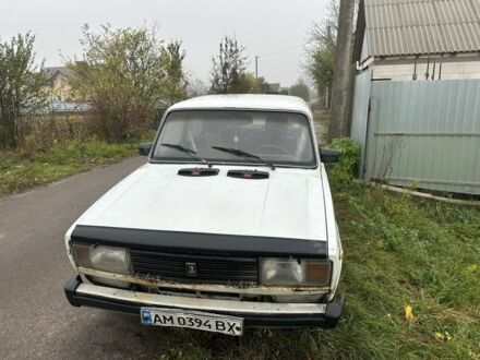 ВАЗ 2105 1986 в Житомире на Automoto.ua Белый ВАЗ 2105, объемом двигателя 1.3 л и пробегом 999 тыс. км за 358 $, фото 1 на Automoto.ua