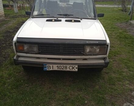 Белый ВАЗ 2105, объемом двигателя 1.3 л и пробегом 150 тыс. км за 654 $, фото 1 на Automoto.ua