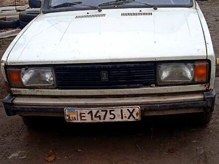 Белый ВАЗ 2105, объемом двигателя 16 л и пробегом 250 тыс. км за 320 $, фото 1 на Automoto.ua