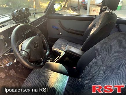 Белый ВАЗ 2105, объемом двигателя 1.6 л и пробегом 150 тыс. км за 480 $, фото 1 на Automoto.ua