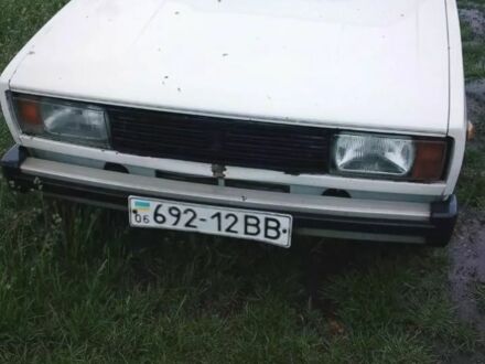 Белый ВАЗ 2105, объемом двигателя 0 л и пробегом 210 тыс. км за 810 $, фото 1 на Automoto.ua