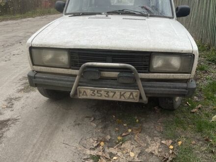 Белый ВАЗ 2105, объемом двигателя 0 л и пробегом 200 тыс. км за 430 $, фото 1 на Automoto.ua
