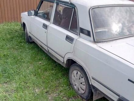 ВАЗ 2105 1987 у Києві на Automoto.ua Білий ВАЗ 2105, об'ємом двигуна 1.6 л та пробігом 150 тис. км за 597 $, фото 1 на Automoto.ua