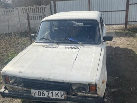 Белый ВАЗ 2105, объемом двигателя 1.5 л и пробегом 3 тыс. км за 204 $, фото 1 на Automoto.ua