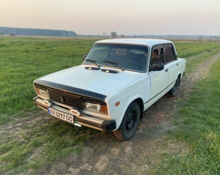 Белый ВАЗ 2105, объемом двигателя 1.5 л и пробегом 100 тыс. км за 187 $, фото 1 на Automoto.ua