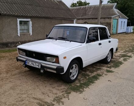 Белый ВАЗ 2105, объемом двигателя 1.3 л и пробегом 266 тыс. км за 1500 $, фото 1 на Automoto.ua