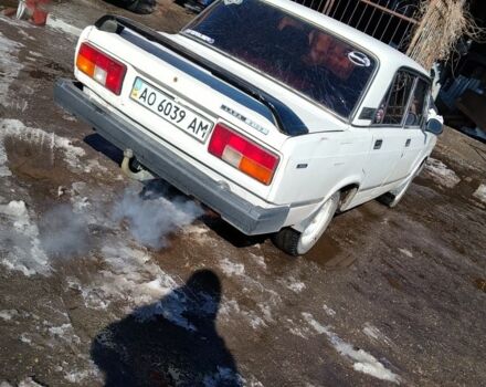 Белый ВАЗ 2105, объемом двигателя 1 л и пробегом 300 тыс. км за 600 $, фото 1 на Automoto.ua