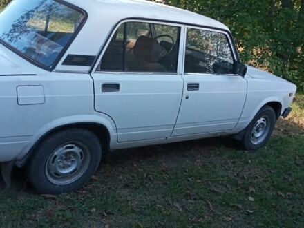 ВАЗ 2105 1988 в Обухове на Automoto.ua Белый ВАЗ 2105, объемом двигателя 0 л и пробегом 45 тыс. км за 800 $, фото 1 на Automoto.ua