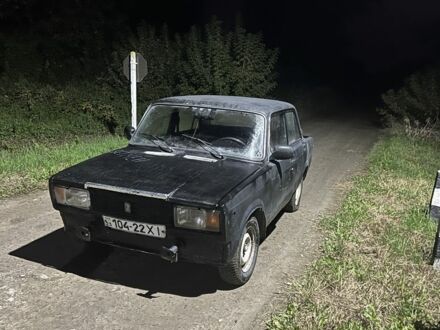 Белый ВАЗ 2105, объемом двигателя 1.3 л и пробегом 322 тыс. км за 262 $, фото 1 на Automoto.ua