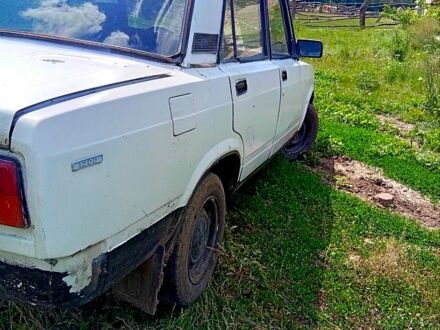 Білий ВАЗ 2105, об'ємом двигуна 1.3 л та пробігом 0 тис. км за 500 $, фото 1 на Automoto.ua