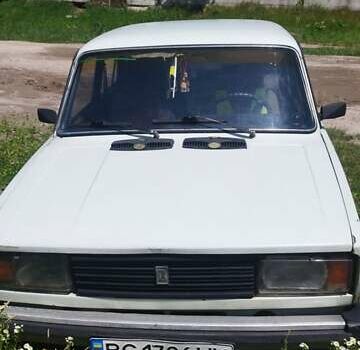 Білий ВАЗ 2105, об'ємом двигуна 1.3 л та пробігом 300 тис. км за 482 $, фото 1 на Automoto.ua