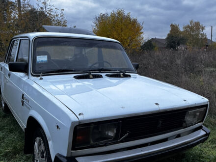 Белый ВАЗ 2105, объемом двигателя 1.3 л и пробегом 80 тыс. км за 443 $, фото 1 на Automoto.ua
