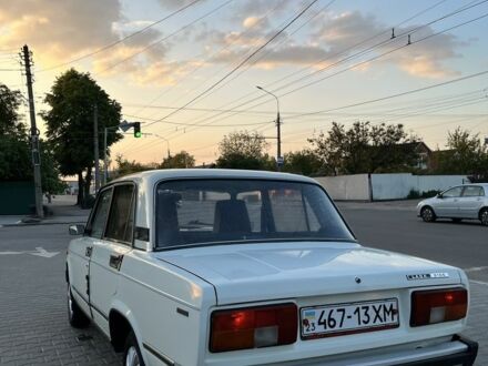 ВАЗ 2105 1989 в Житомире на Automoto.ua Белый ВАЗ 2105, объемом двигателя 1.3 л и пробегом 81 тыс. км за 698 $, фото 1 на Automoto.ua
