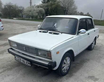Белый ВАЗ 2105, объемом двигателя 1.5 л и пробегом 64 тыс. км за 550 $, фото 1 на Automoto.ua
