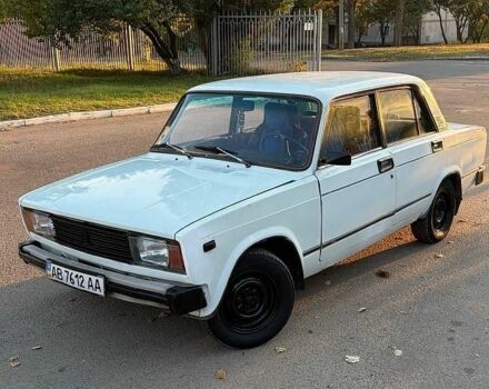 Белый ВАЗ 2105, объемом двигателя 1.3 л и пробегом 777 тыс. км за 664 $, фото 1 на Automoto.ua