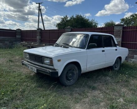 Белый ВАЗ 2105, объемом двигателя 1.3 л и пробегом 100 тыс. км за 470 $, фото 1 на Automoto.ua