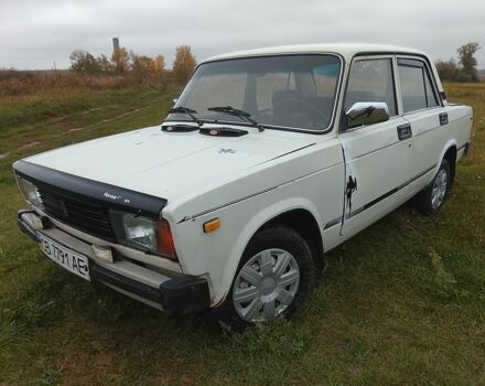 Белый ВАЗ 2105, объемом двигателя 1.5 л и пробегом 1 тыс. км за 650 $, фото 1 на Automoto.ua