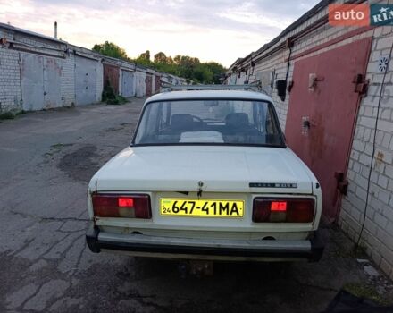 Белый ВАЗ 2105, объемом двигателя 1.3 л и пробегом 165 тыс. км за 600 $, фото 1 на Automoto.ua