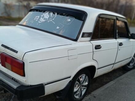 Белый ВАЗ 2105, объемом двигателя 0 л и пробегом 2 тыс. км за 358 $, фото 1 на Automoto.ua