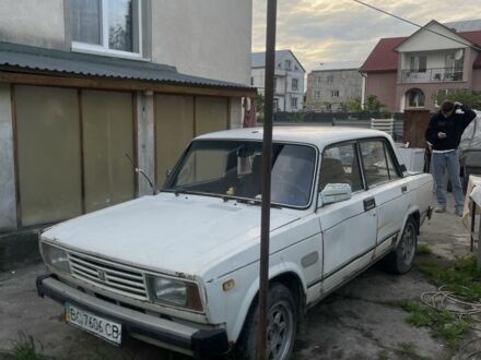 ВАЗ 2105 1989 в Тернополе на Automoto.ua Белый ВАЗ 2105, объемом двигателя 1.5 л и пробегом 500 тыс. км за 315 $, фото 1 на Automoto.ua
