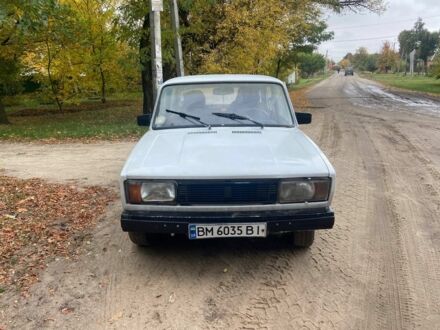 ВАЗ 2105 1989 в Сумах на Automoto.ua Белый ВАЗ 2105, объемом двигателя 0 л и пробегом 20 тыс. км за 725 $, фото 1 на Automoto.ua