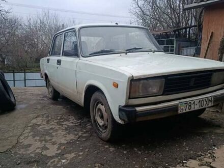 Белый ВАЗ 2105, объемом двигателя 1.3 л и пробегом 153 тыс. км за 550 $, фото 1 на Automoto.ua