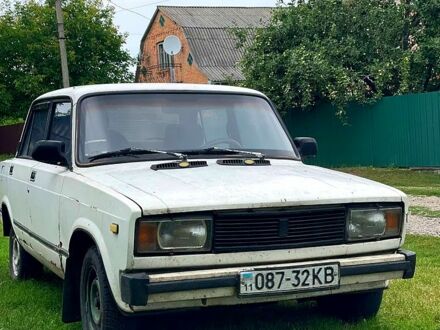 Белый ВАЗ 2105, объемом двигателя 1.3 л и пробегом 0 тыс. км за 250 $, фото 1 на Automoto.ua
