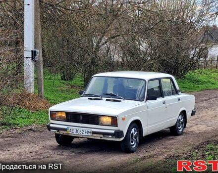 Білий ВАЗ 2105, об'ємом двигуна 1.5 л та пробігом 0 тис. км за 570 $, фото 1 на Automoto.ua