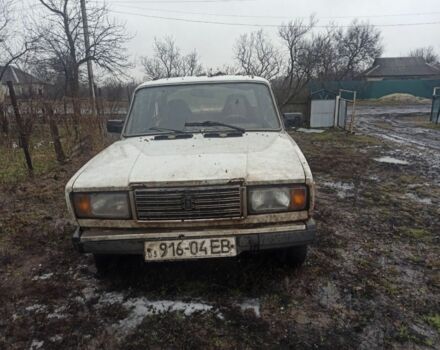 Белый ВАЗ 2105, объемом двигателя 0 л и пробегом 500 тыс. км за 302 $, фото 1 на Automoto.ua