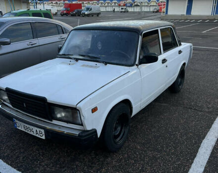 Белый ВАЗ 2105, объемом двигателя 1.5 л и пробегом 77 тыс. км за 850 $, фото 1 на Automoto.ua