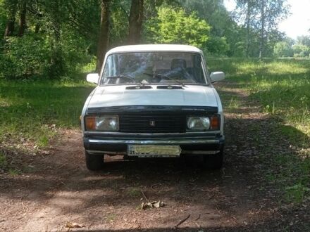 ВАЗ 2105 1990 у Конотопе на Automoto.ua Білий ВАЗ 2105, об'ємом двигуна 1.5 л та пробігом 150 тис. км за 619 $, фото 1 на Automoto.ua