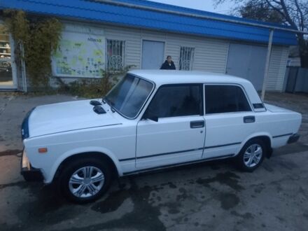 Белый ВАЗ 2105, объемом двигателя 1.5 л и пробегом 200 тыс. км за 750 $, фото 1 на Automoto.ua