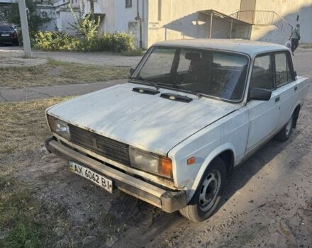 Білий ВАЗ 2105, об'ємом двигуна 1.2 л та пробігом 200 тис. км за 351 $, фото 1 на Automoto.ua