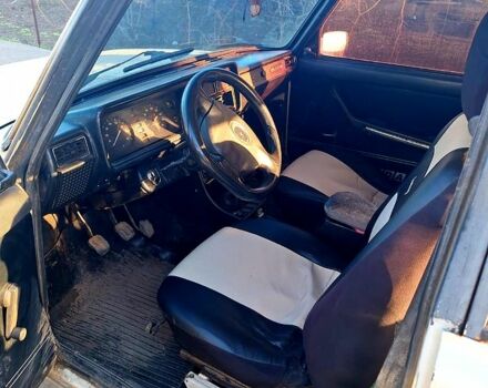 Белый ВАЗ 2105, объемом двигателя 1.6 л и пробегом 200 тыс. км за 750 $, фото 1 на Automoto.ua