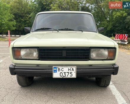Белый ВАЗ 2105, объемом двигателя 1.2 л и пробегом 198 тыс. км за 699 $, фото 1 на Automoto.ua