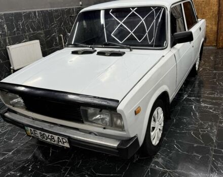 Белый ВАЗ 2105, объемом двигателя 1.5 л и пробегом 250 тыс. км за 1021 $, фото 1 на Automoto.ua