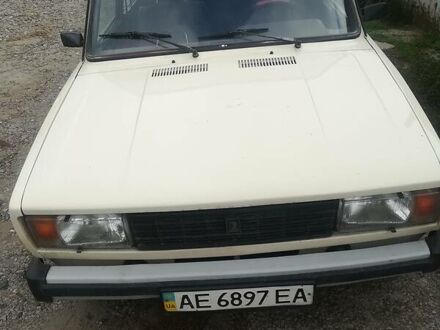 ВАЗ 2105 1990 в Марганце на Automoto.ua Белый ВАЗ 2105, объемом двигателя 1.3 л и пробегом 80 тыс. км за 1500 $, фото 1 на Automoto.ua
